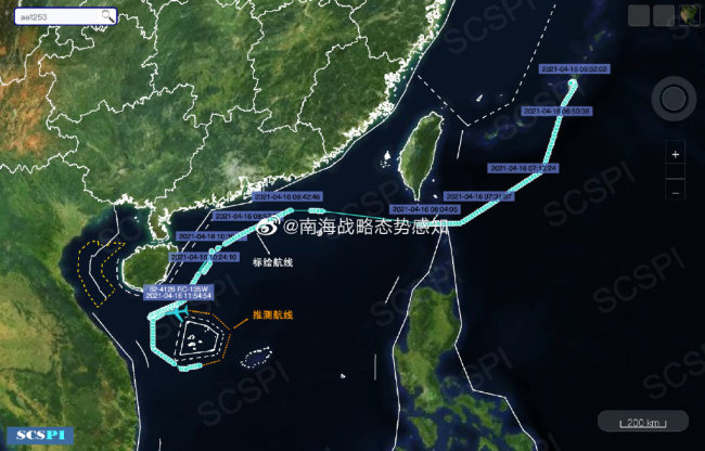 美空军RC-135W正沿广东和海南岛海岸进行抵近侦察