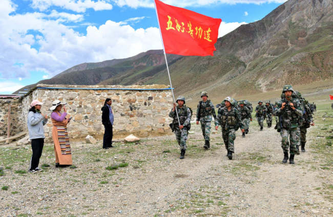 海拔4500多米,官兵野营拉练大片来袭!