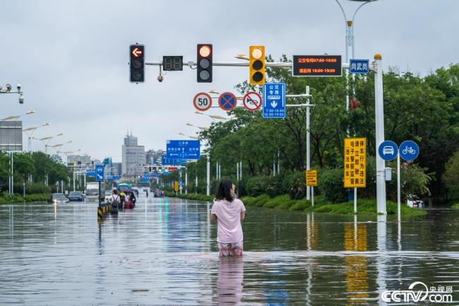 台风“烟花”导致扬州城区多处内涝