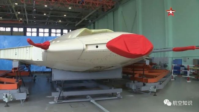 首次曝光 中国KQ200反潜巡逻机展示弹舱