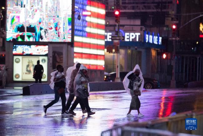 飓风艾达引发暴雨洪水