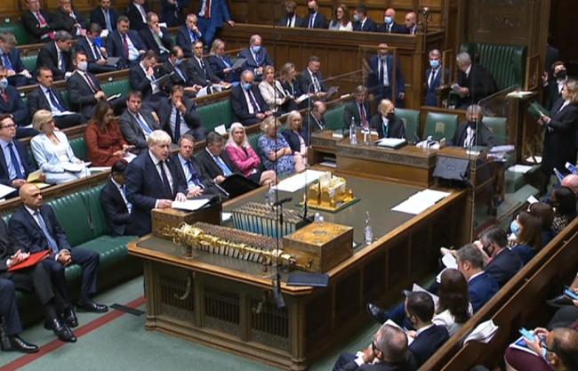 英国政府宣布3年加税 给国民医疗服务额外拨款