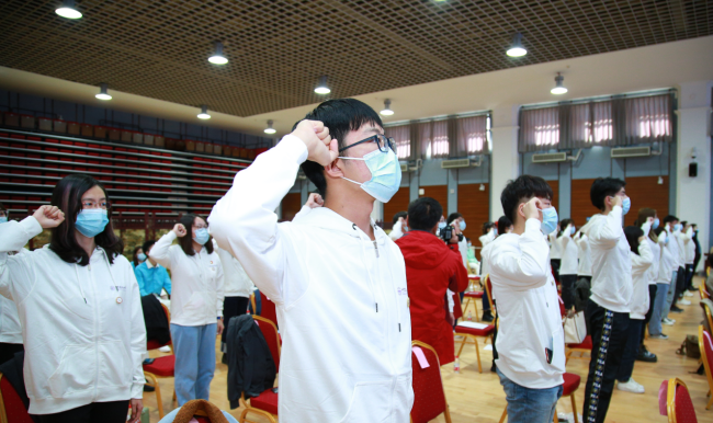 冬奥会临近，北京各大高校学生踊跃加入志愿者行列