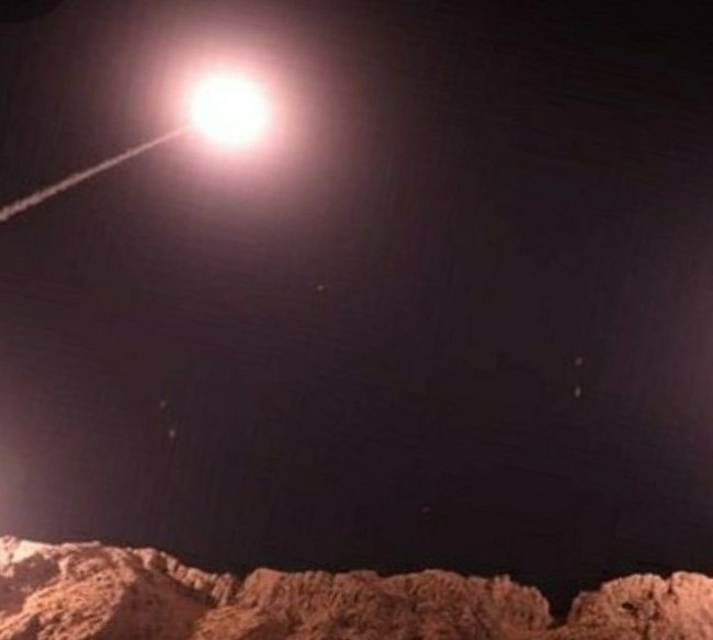 伊朗一核设施附近夜间传出爆炸声 军方回应