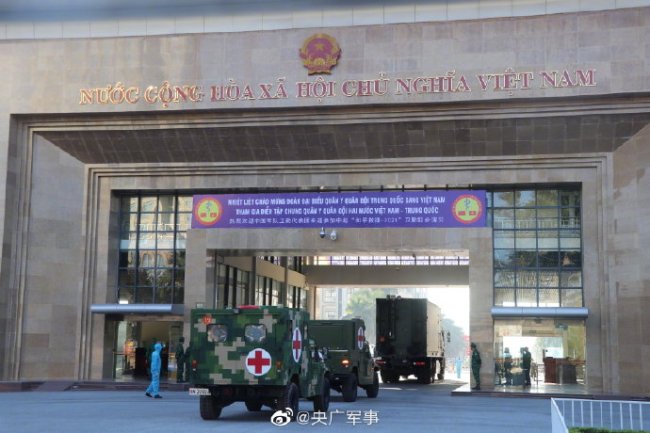 中越联合演习 中方参演官兵抵达越南