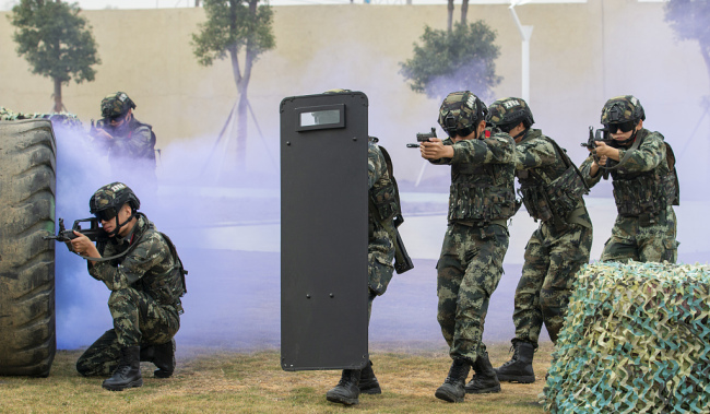 广西武警：开展多课目训练 提高官兵战术水平