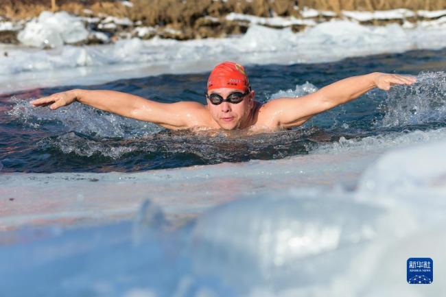 内蒙古扎兰屯：乐享冬日运动