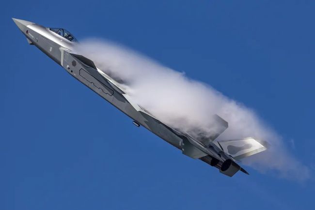 歼-20首飞11周年