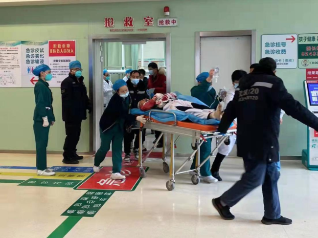 武汉儿童医院发生恶性伤医事件 消化科主任被砍倒在血泊里…