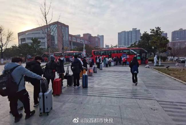 西安未央辖区高校学生16日起分批错峰离校