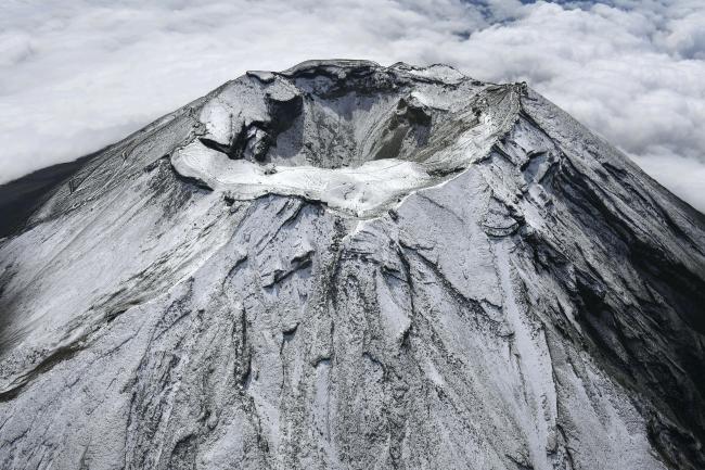 日本富士山喷火口增加近6倍 专家称随时都可能喷发