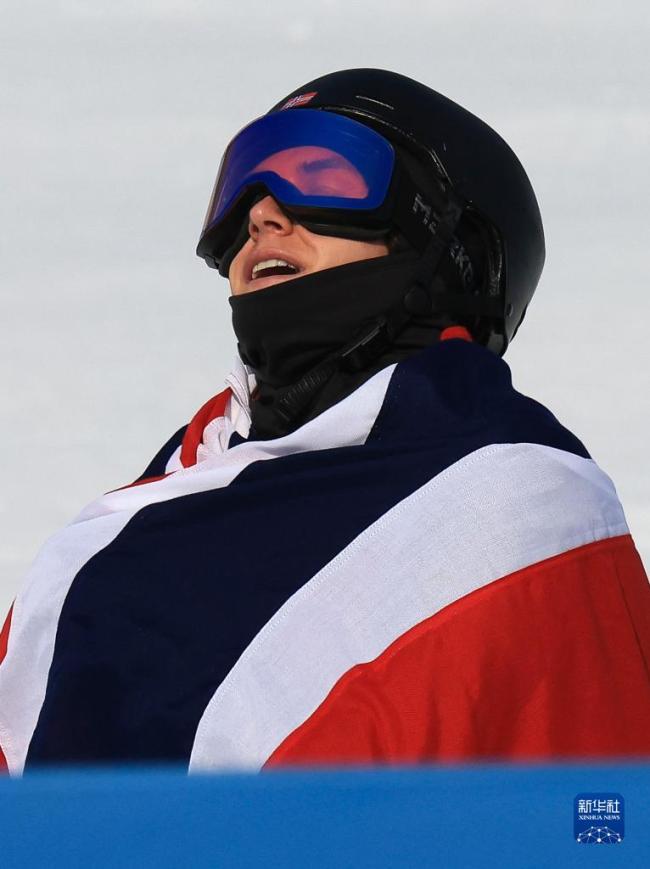 挪威选手夺得自由式滑雪男子大跳台冠军