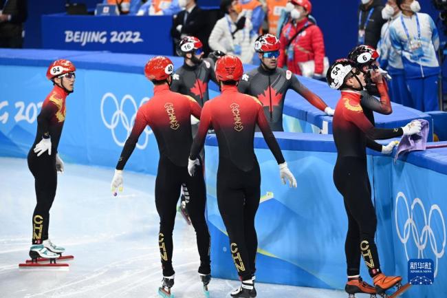 男子5000米接力 中国队摔倒被判晋级决赛