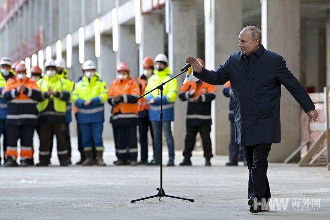 俄罗斯总统普京视察莫斯科在建航天中心