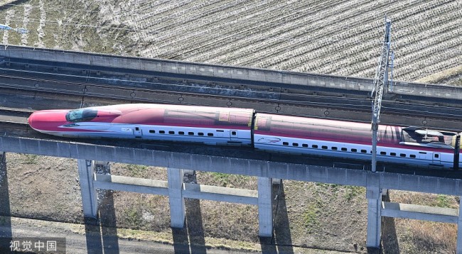 日本东部发生7.4级地震 一列新干线列车脱轨