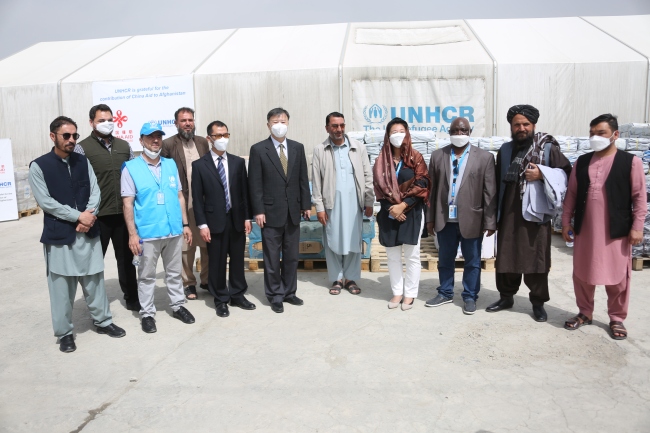 中国和联合国难民署向阿富汗提供人道主义物资