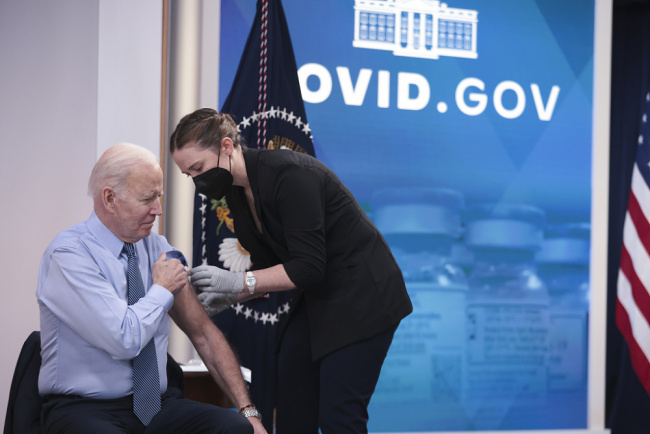 《计划软件预测公式_美国总统拜登接受第二剂新冠疫苗加强针》