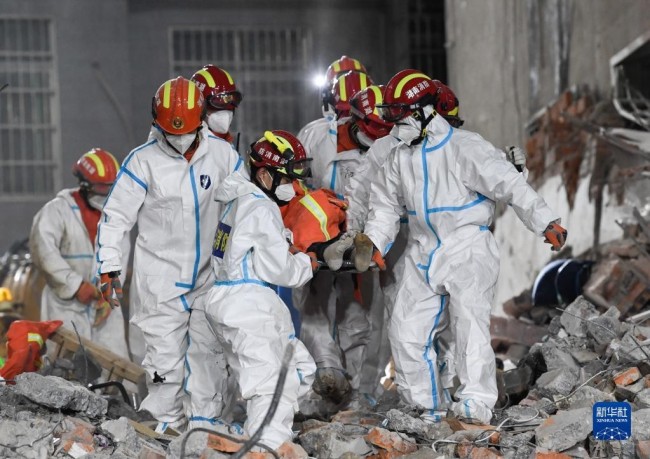 长沙自建房倒塌事故致53人遇难 长沙市委书记致歉