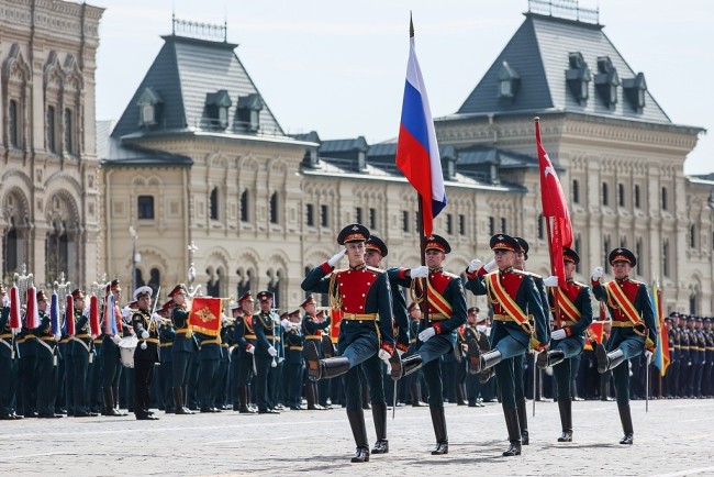 俄罗斯举行纪念卫国战争胜利77周年红场阅兵总彩排
