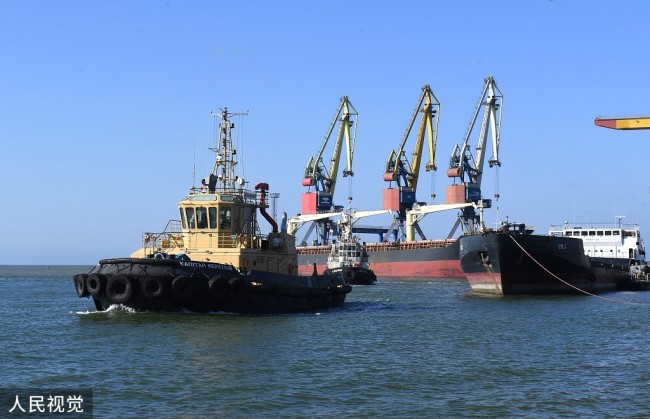 俄乌冲突以来，马里乌波尔港口接收首艘入港轮船