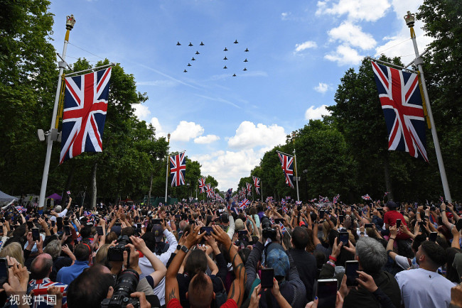 2020年英国阅兵图片