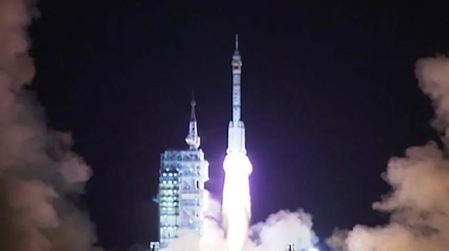 飞向太空！中国人的飞天梦圆，是一群人的托举……