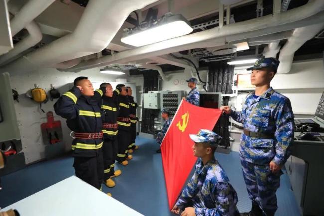山东舰高清大图来啦！