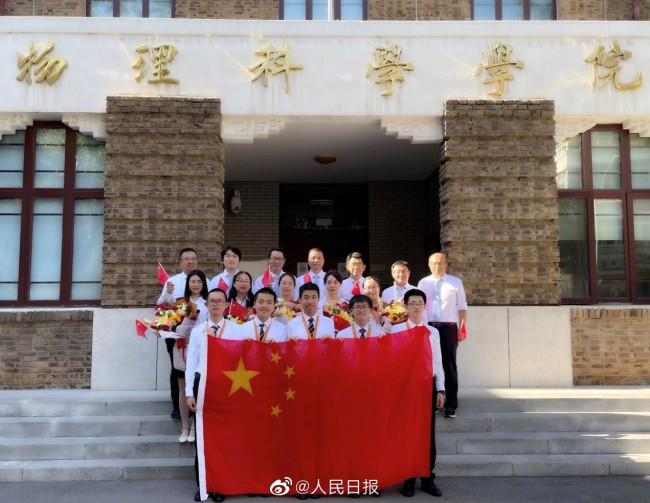晚报|上海上半年GDP下降5.7%、乌克兰遭“末日”警告