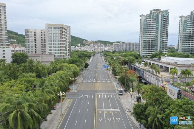 在意这座城市的距离"我多么幻想这路上没有被遮掩的面孔我多么