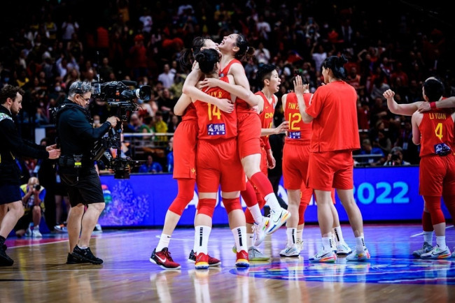 时隔28年，中国女篮再进世界杯决赛！