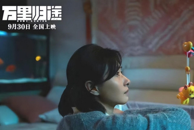 万里归途中的外交人员家属