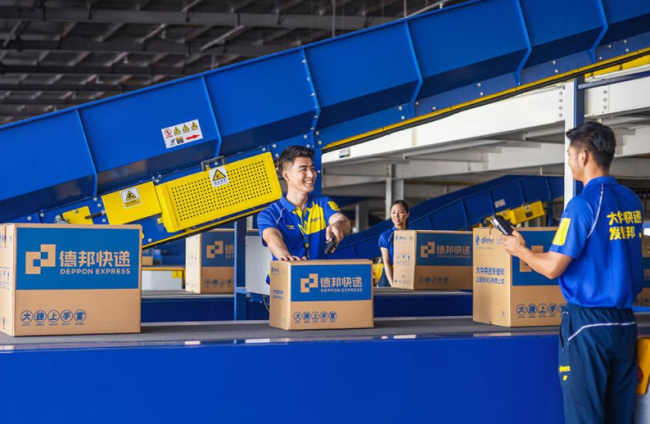 刘强东发布京东全员信:副总监以上降薪10%-20%给基层员工_中华网