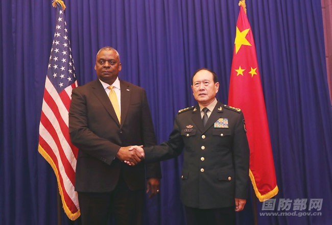 国务委员兼国防部长魏凤和与美国国防部长奥斯汀