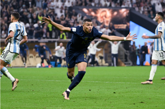 阿根廷“点胜”法国 梅西终捧大力神杯