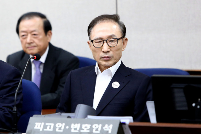 韩国前总统李明博获特赦 15年刑期被免除