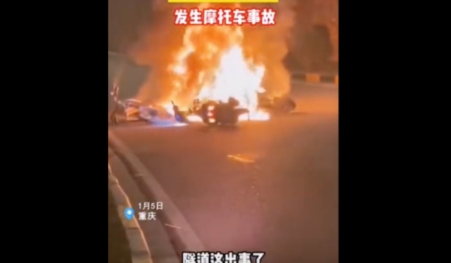 重庆发生摩托车车祸 2男2女当场死亡，1人疑似网红