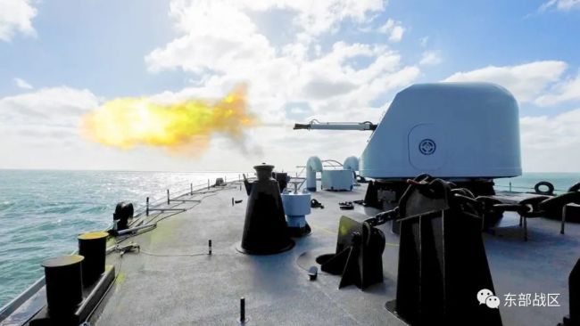 登陆舰编队,破浪出击!