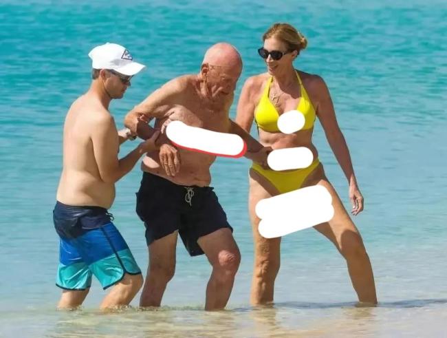 91岁默多克新恋情或引发继承争夺战：与“新欢”十指相扣行走浅滩