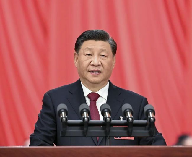 2022年10月16日，习近平在中国共产党第二十次全国代表大会上作报告。新华社记者饶爱民摄