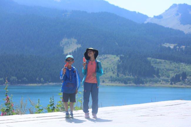 外国男孩被乘法表震惊 10岁男孩大展身手