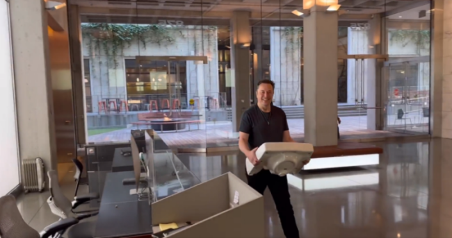 马斯克降本惹怒广告主 