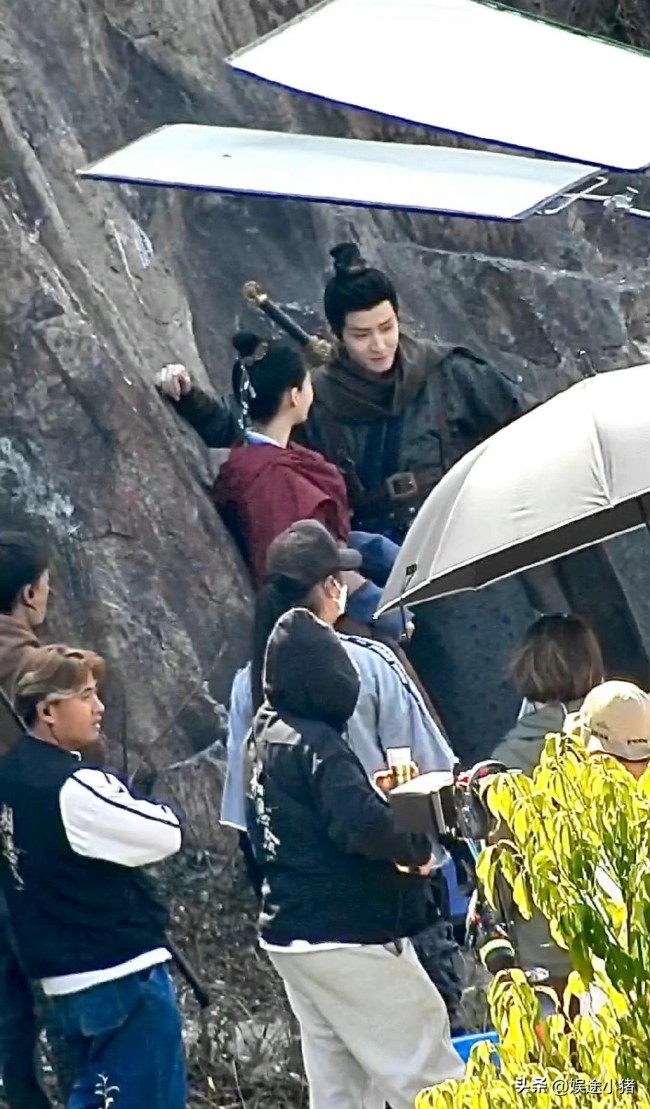 杨颖任豪合作新剧 网友：氛围感拿捏住了