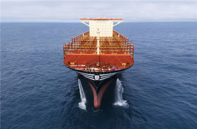 破紀錄！全球最大級別集裝箱船在滬交付