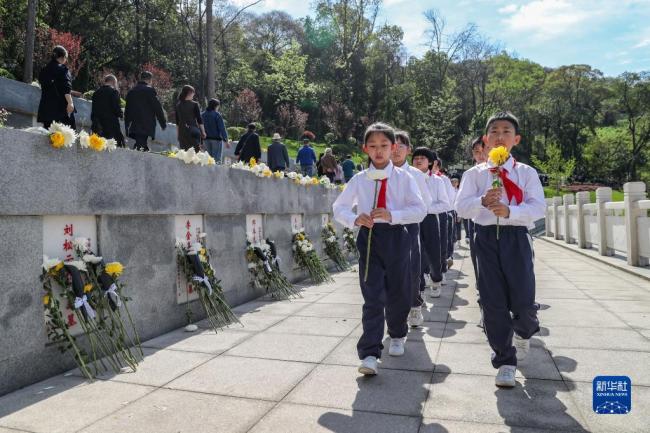 清明祭英烈