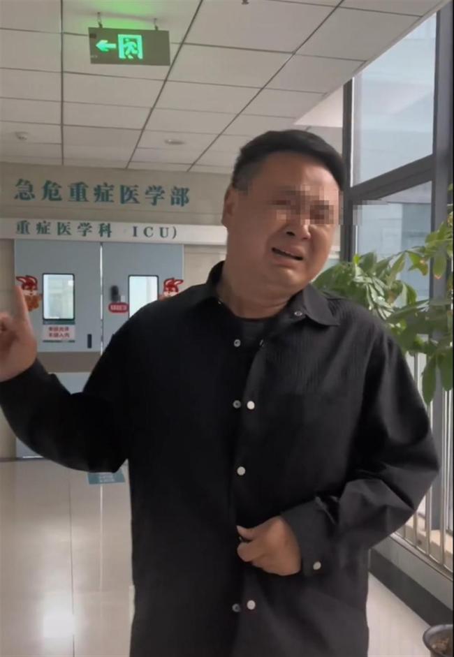 长沙一小学外墙脱落砸伤四名学生 孩子仍未度过危险期 教育局回应：正在处理此事！