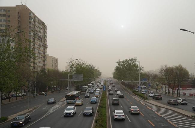 北京沙尘天气预计傍晚结束