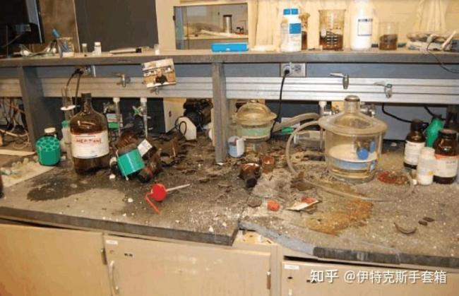 日本广岛大学发生爆炸，清洗实验器材时炸了