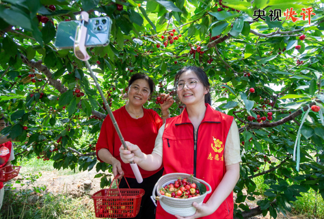 【央视快评】新时代中国青年就应该有这股精气神