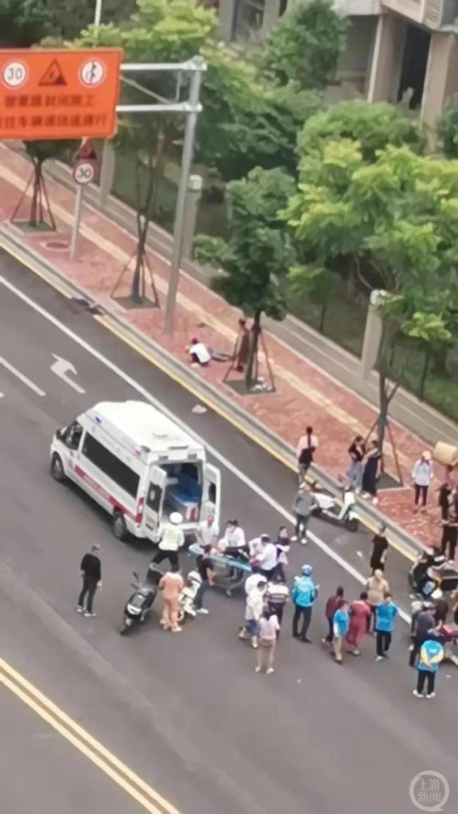突发，39岁男子驾驶面包车在长沙连撞9人，肇事后弃车逃跑落网