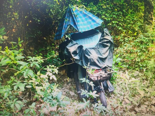 海南一破旧三轮车上惊现白骨 死者是贪污受贿在逃19年的嫌疑人